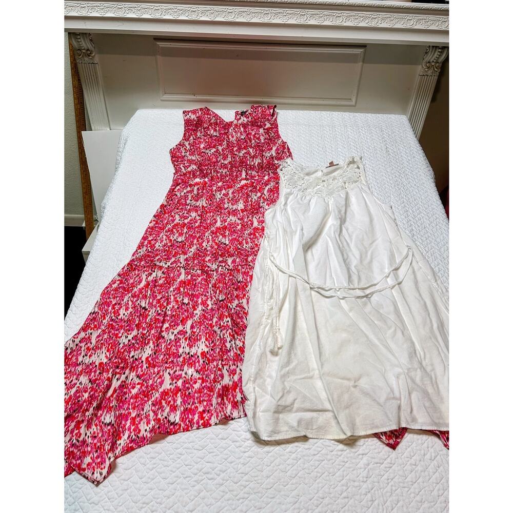 Dress Combo -SCOOP - Red Dress /Large &
KNOX ROSE -White embroidered Dress Large